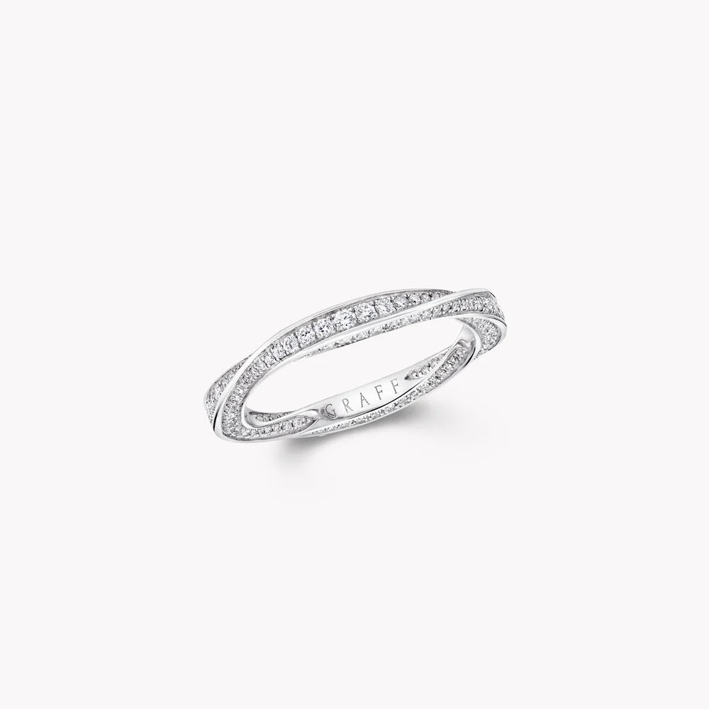 Spiral Pavé Diamond Band